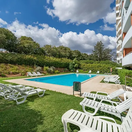 Sunlit Poolside Retreat W/ Balcony By Hostwise * Portimao